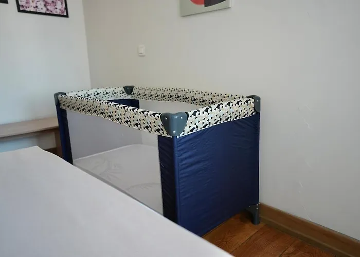 Apartment Prime Location Explore On Foot! *