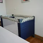 Διαμέρισμα Prime Location Explore On Foot! *