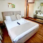 Prime Location Explore On Foot! Διαμέρισμα Κωνσταντινούπολη