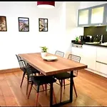 Prime Location Explore On Foot! Κωνσταντινούπολη