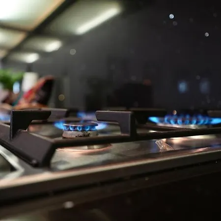 Prime Location Explore On Foot! Διαμέρισμα