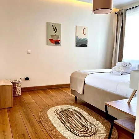 아파트 Prime Location Explore On Foot!